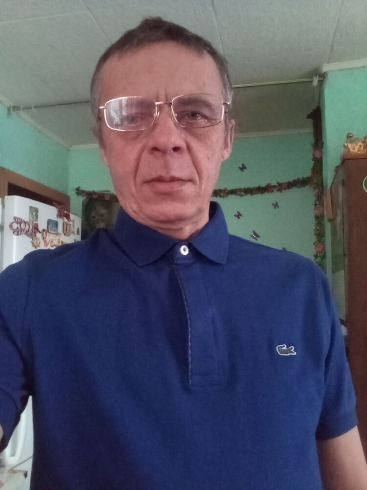  30147028  Evgenii, 61 ,    