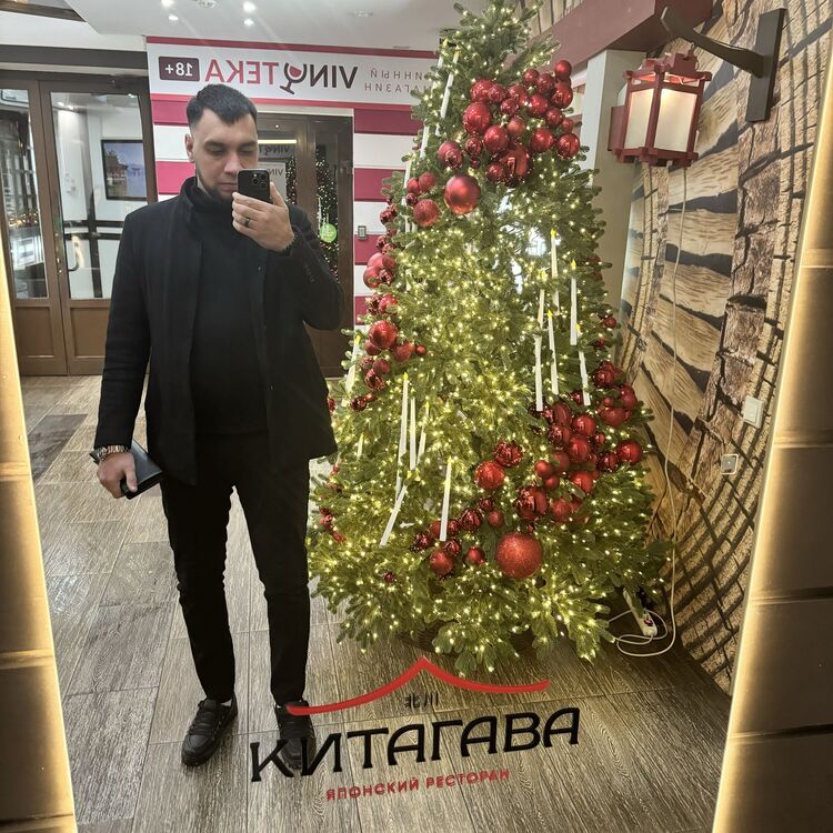  48012148  Slava, 28 ,    