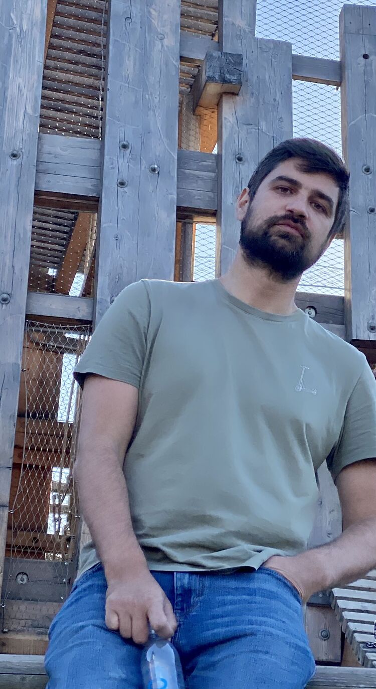  44748288  , 40 ,    -