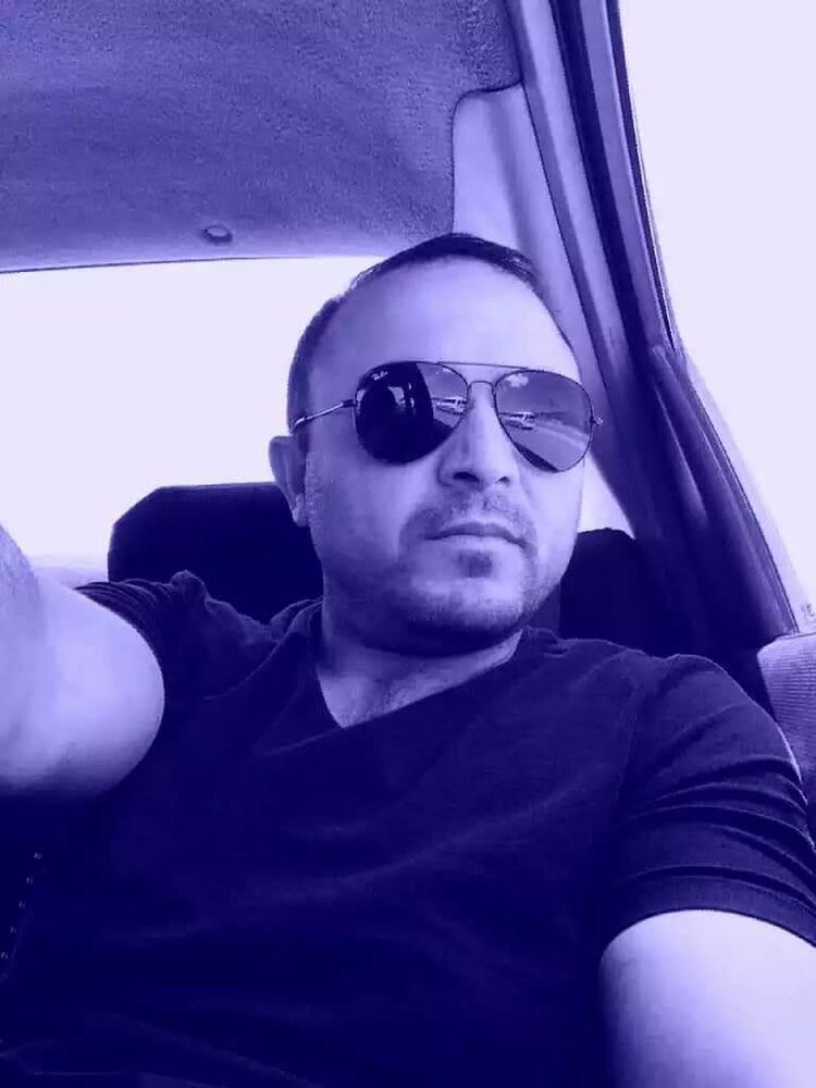  53216378  Ali, 44 ,    