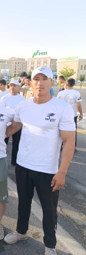 50389768  Yaxyo, 29 ,    