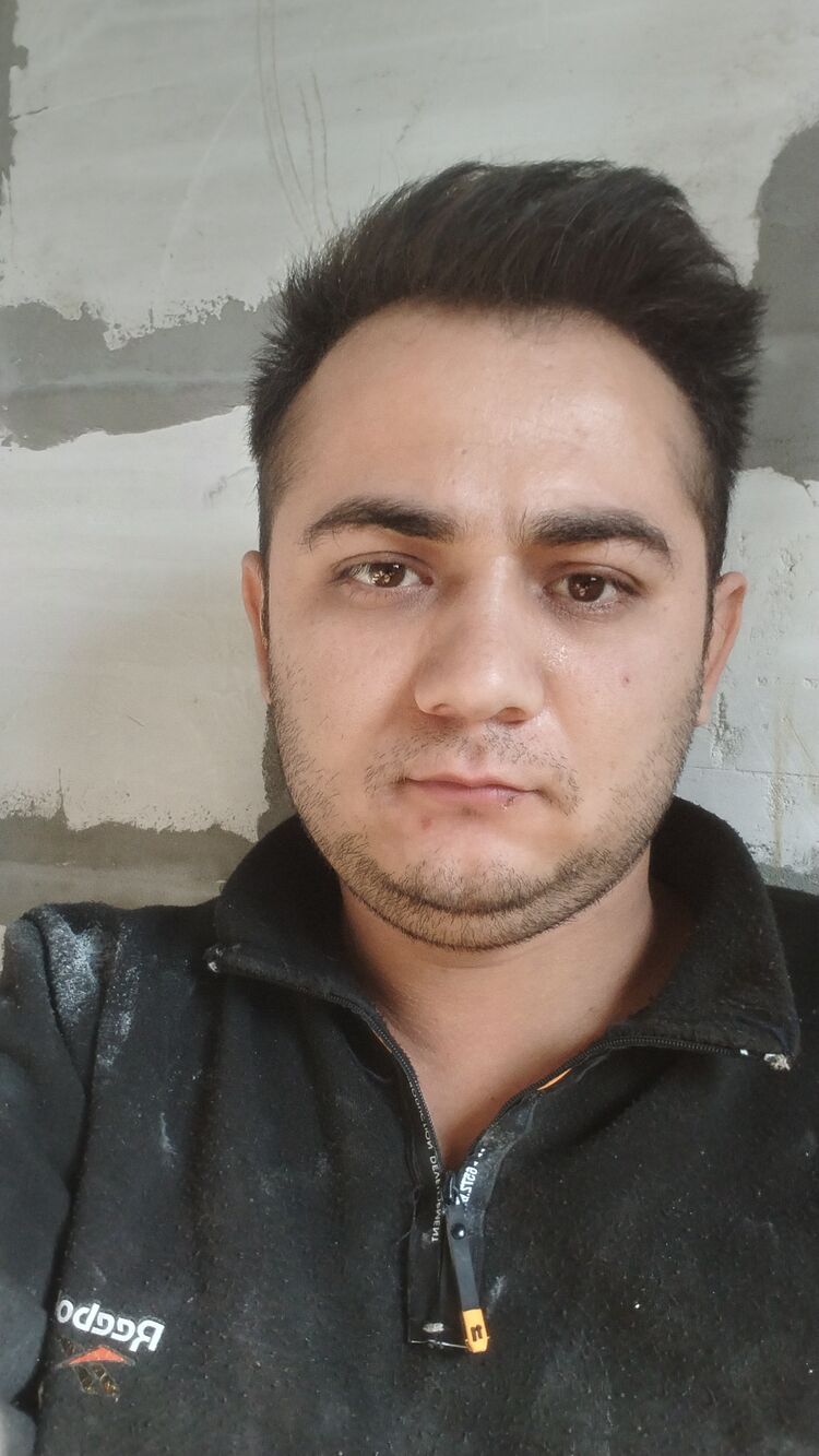  54211448  Ibragim, 25 ,    