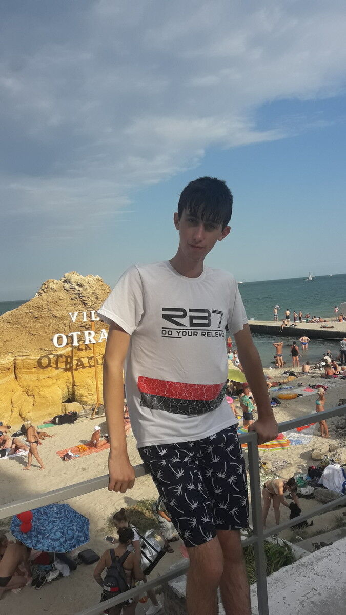  17952878  , 28 ,    