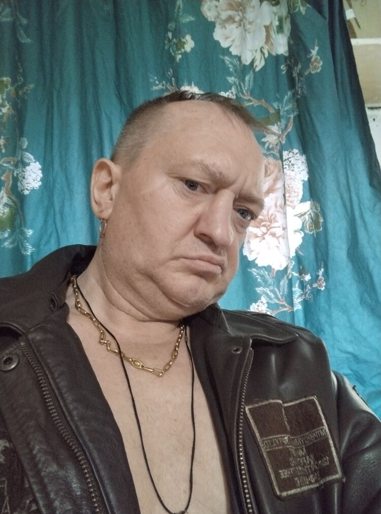 42782698  , 45 ,    