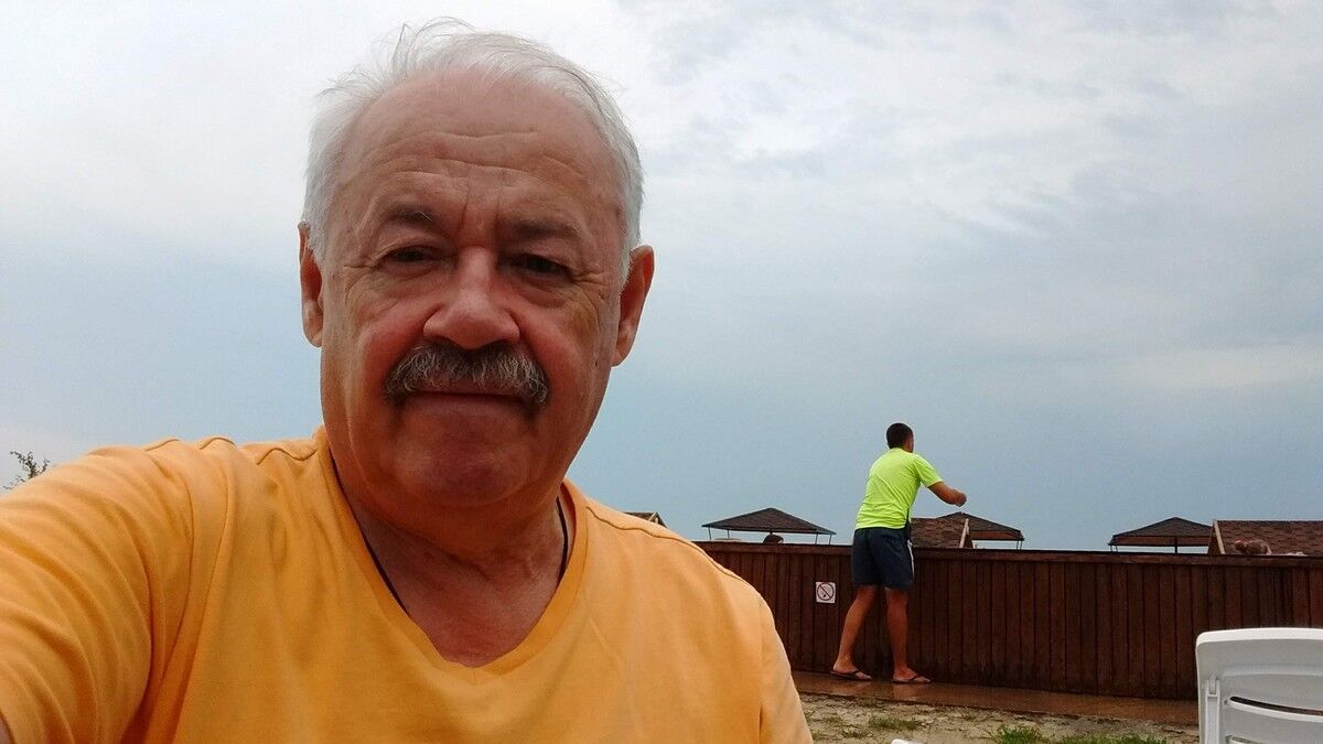  --,   Alex, 74 ,   