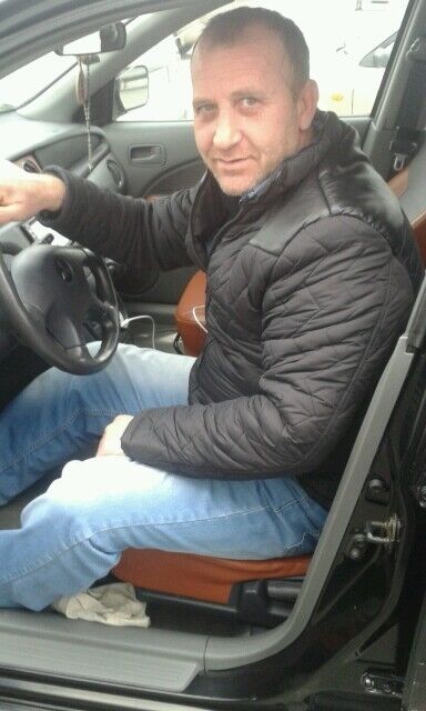  41330908  Gulam, 53 ,    
