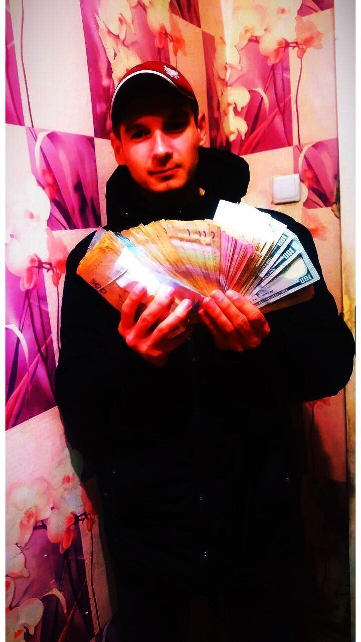  47692718  Alek, 29 ,    