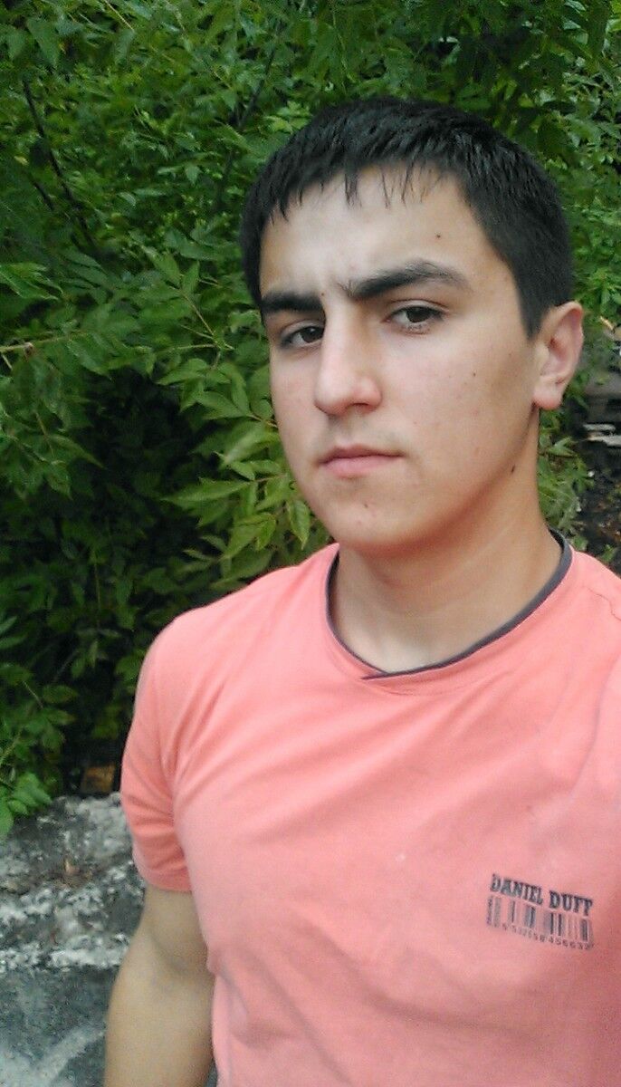  4596928  Faruh, 30 ,    