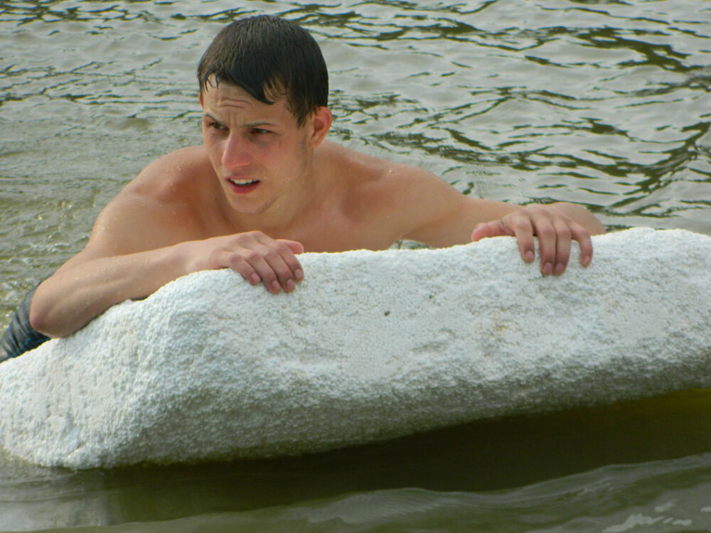  ,   Igor, 39 ,   