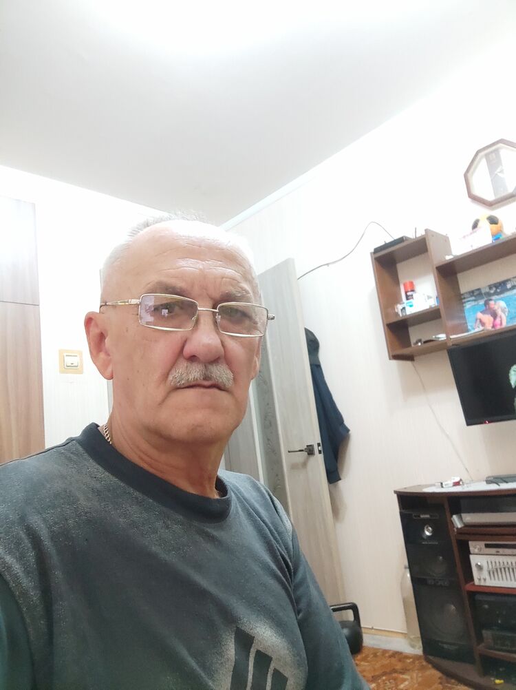  31045358  , 63 ,    