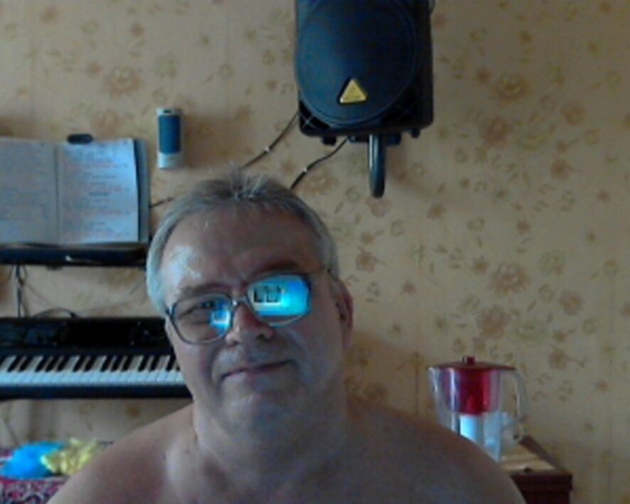  32092748  , 72 ,    -