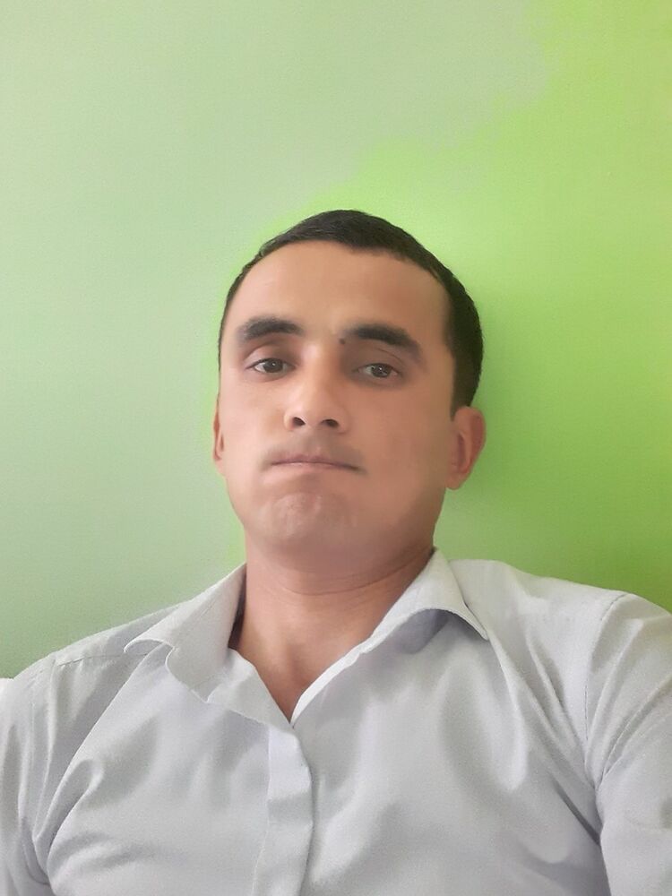  17569578  Giyosbek, 34 ,    