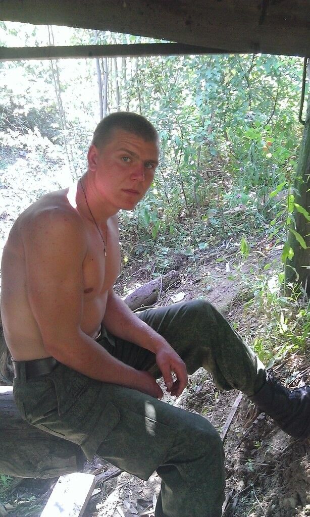  8110348  , 33 ,    -