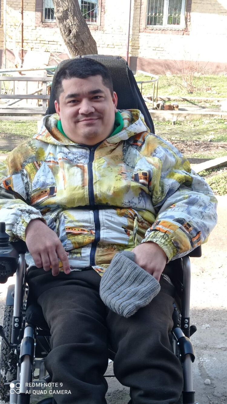  32539658  , 30 ,    