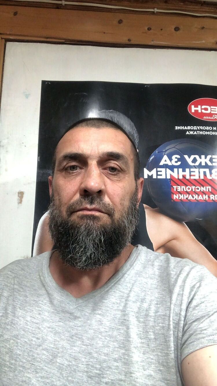  46807528  , 51 ,    
