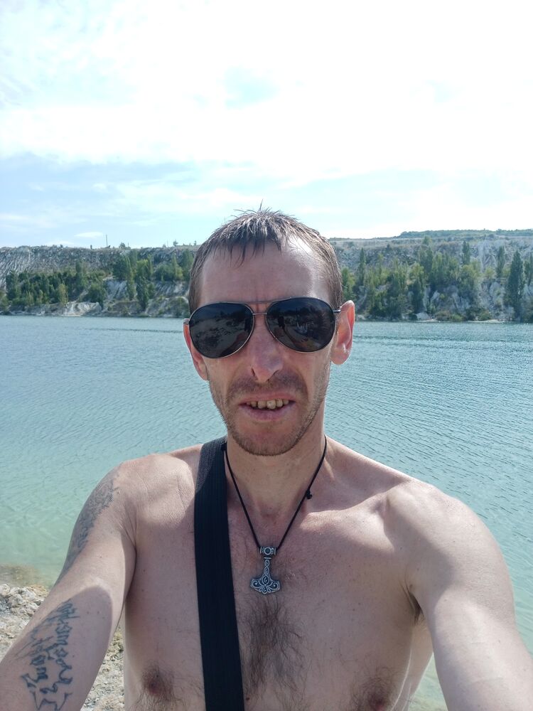 ���� 23739138 ������� � ������, 44 ����, ���� ���������� � �����������