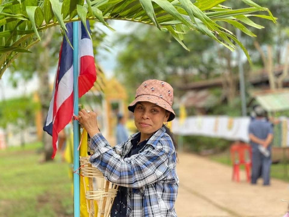  54363198  Chompoo, 57 ,    Chai Nat