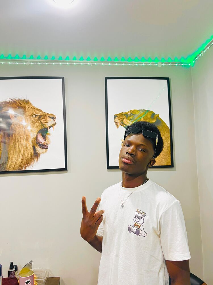  51056768  Saliou, 23 ,    