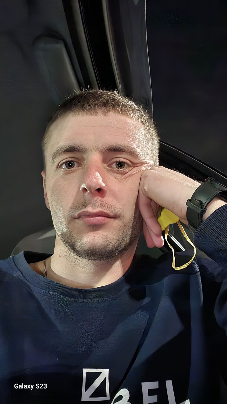  46132748  , 35 ,    