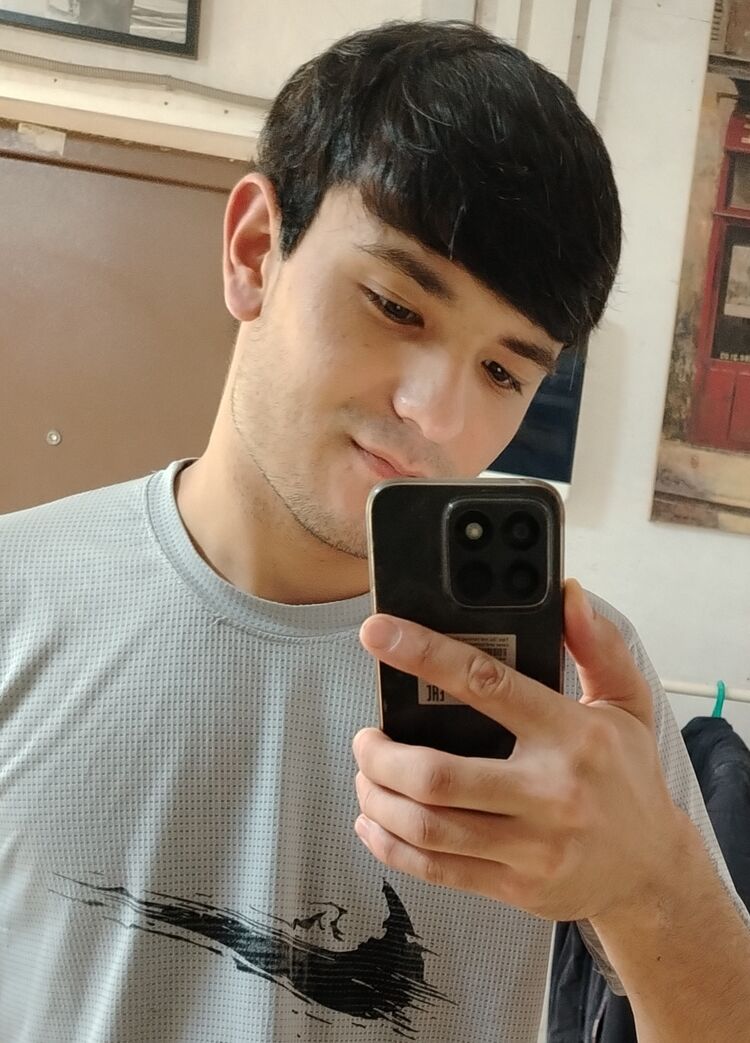  52438468  Mamurbek, 22 ,     