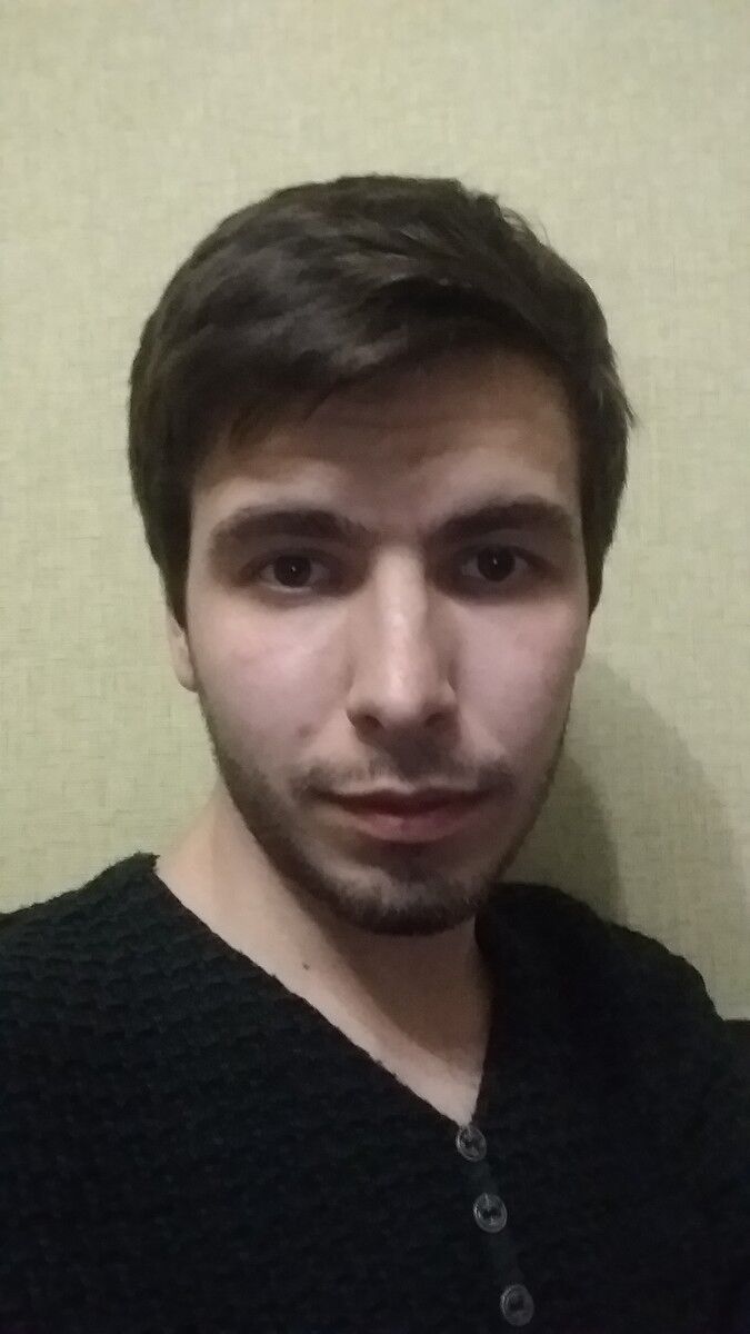  15719878  Vlad, 29 ,    