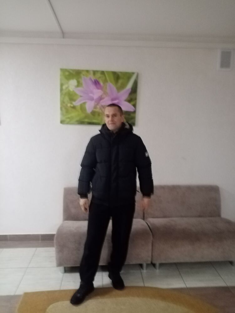  39837998  , 44 ,    