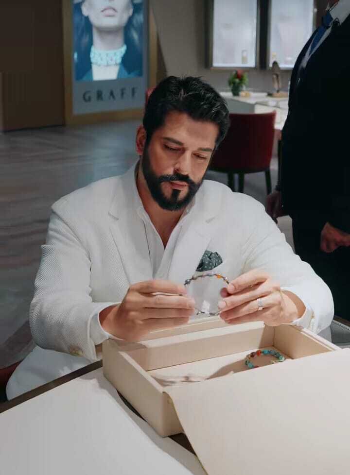  ,   BurakOzcivit, 41 ,   ,   , c 