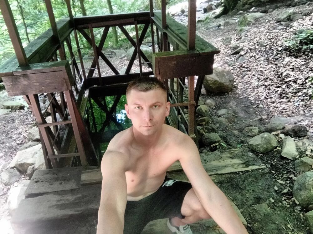  47383278  Vladislav, 31 ,    