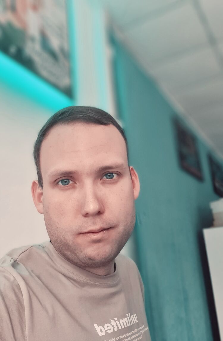  42764138  , 32 ,     