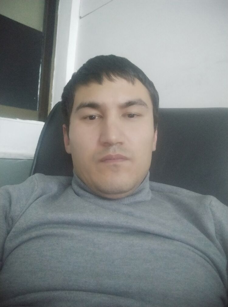  40046588  Jasur, 33 ,    