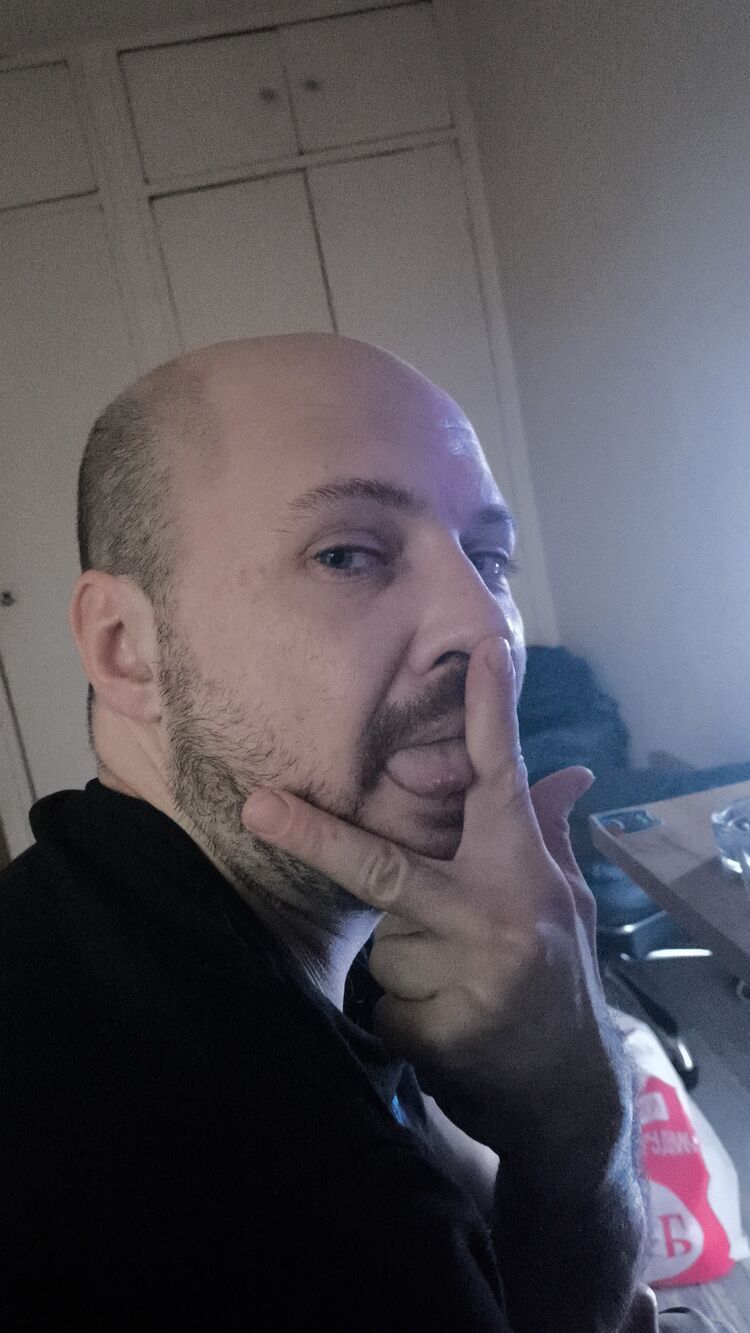  49872628  , 33 ,    