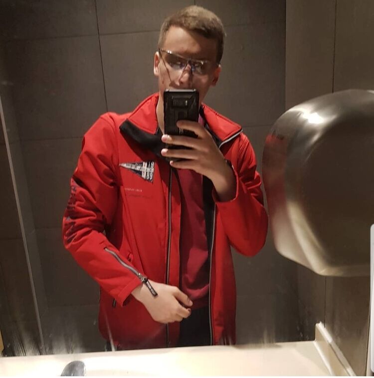  18588848  , 29 ,    
