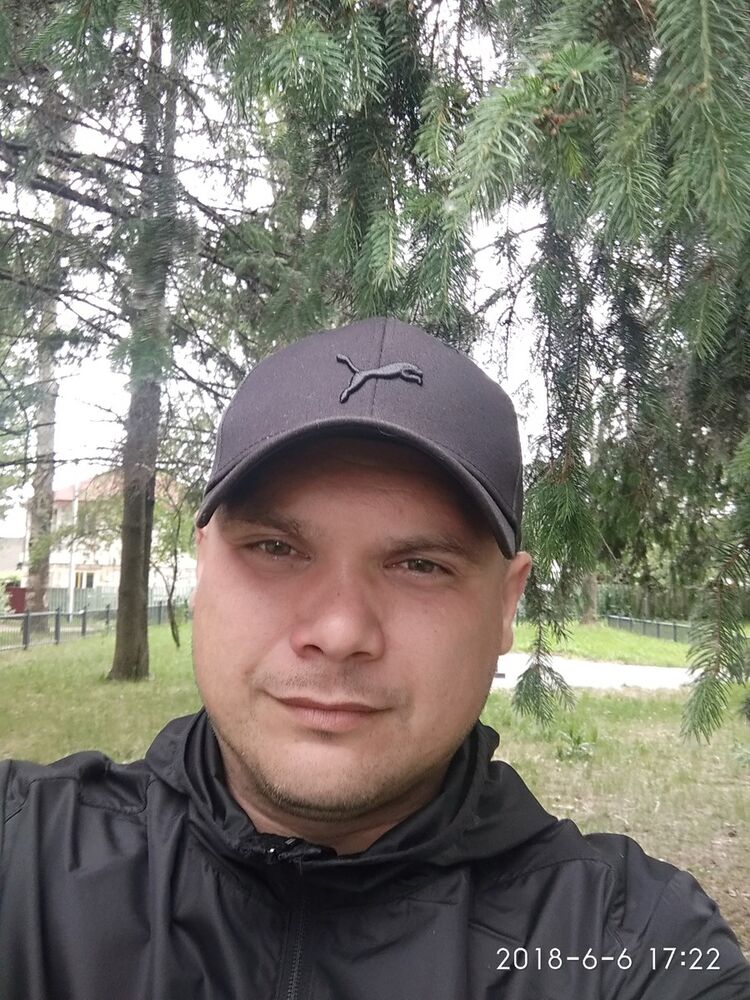  16745178  Andrei, 41 ,    