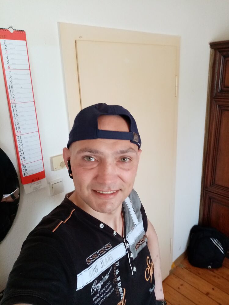  Wermelskirchen,   Andrej, 45 ,   ,   , c 