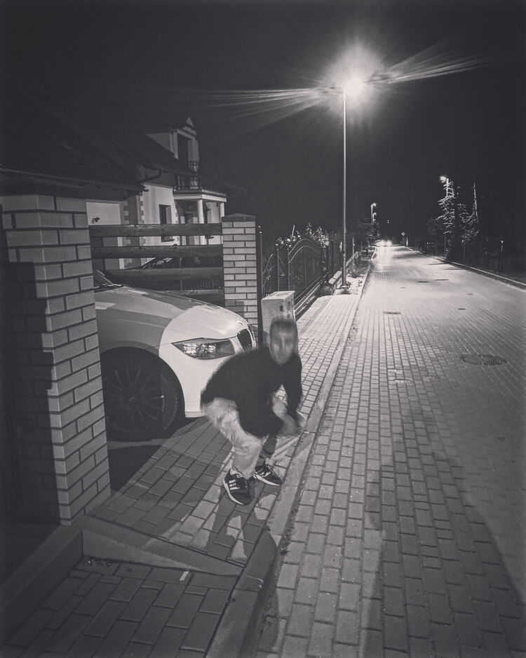  27486908  , 25 ,    
