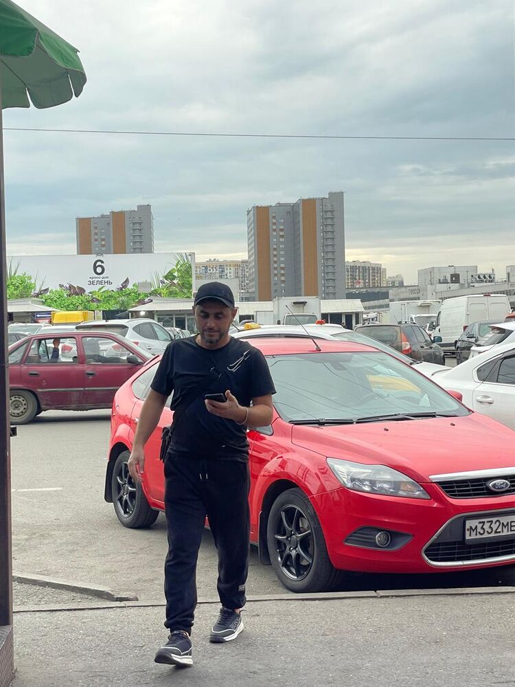  54646438  , 40 ,    --