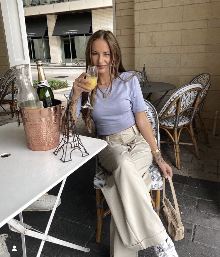  43444098  Alex Mary, 47 ,    