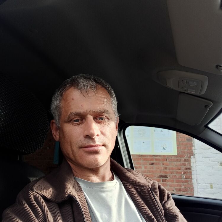  53268138  , 42 ,    