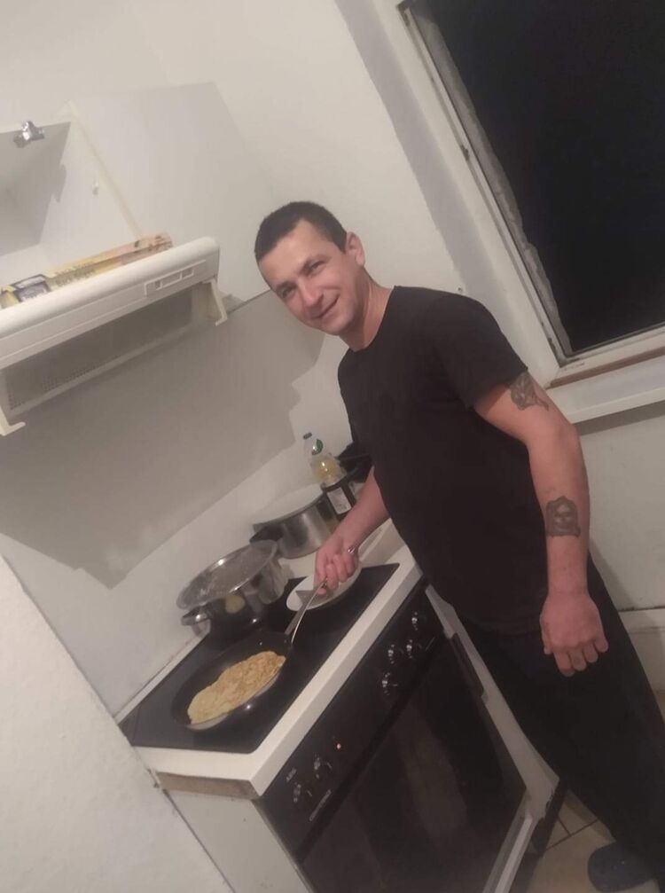  Bitola,   Daniel, 41 ,   ,   , c , 
