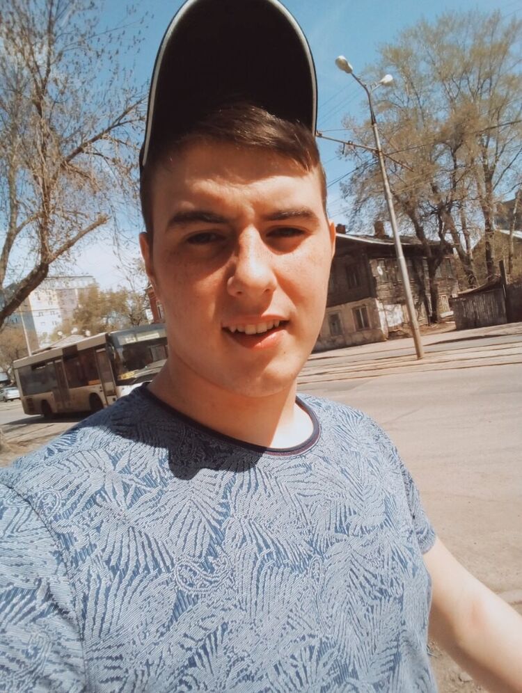  13233928  Stanislav, 26 ,    