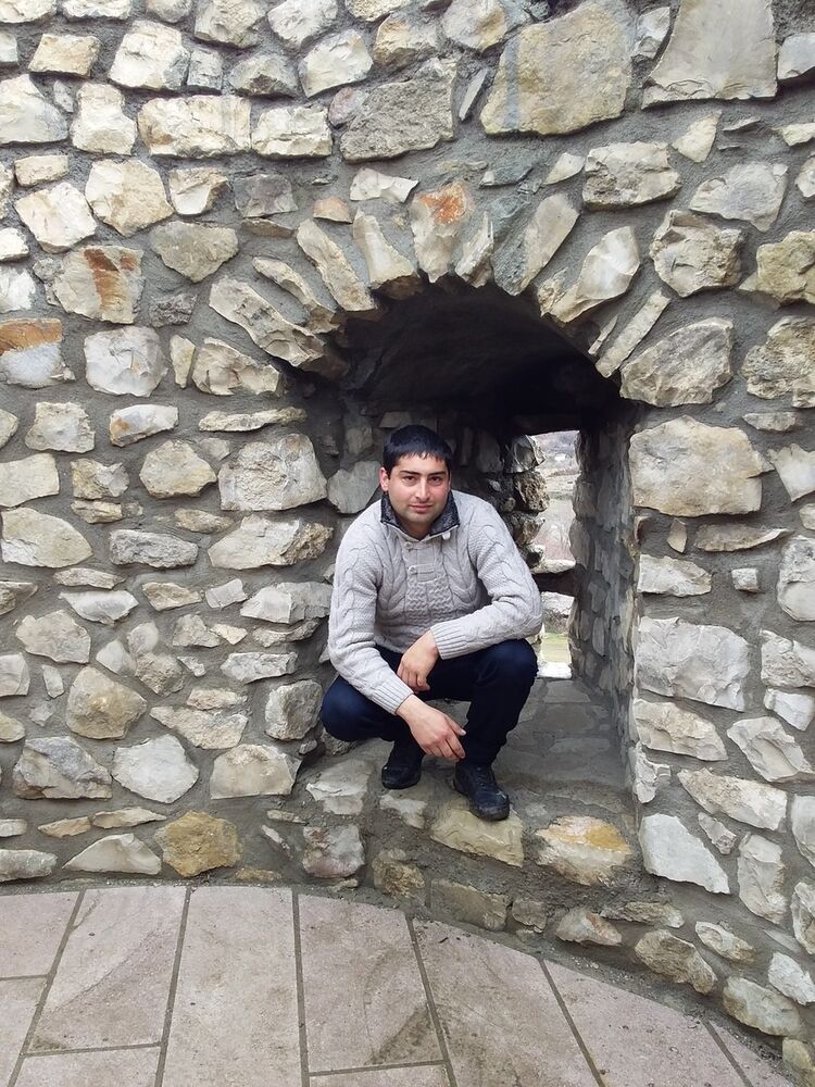  15684158  Mher, 30 ,    