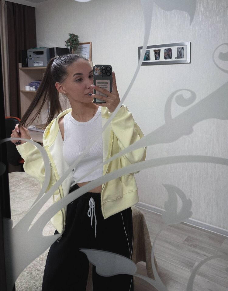  54440478  , 29 ,    --