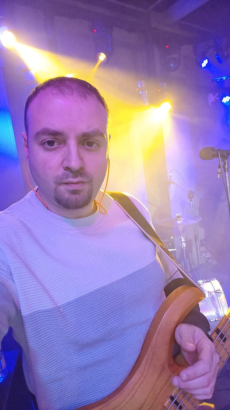  ,   Alexander, 29 ,     , c 