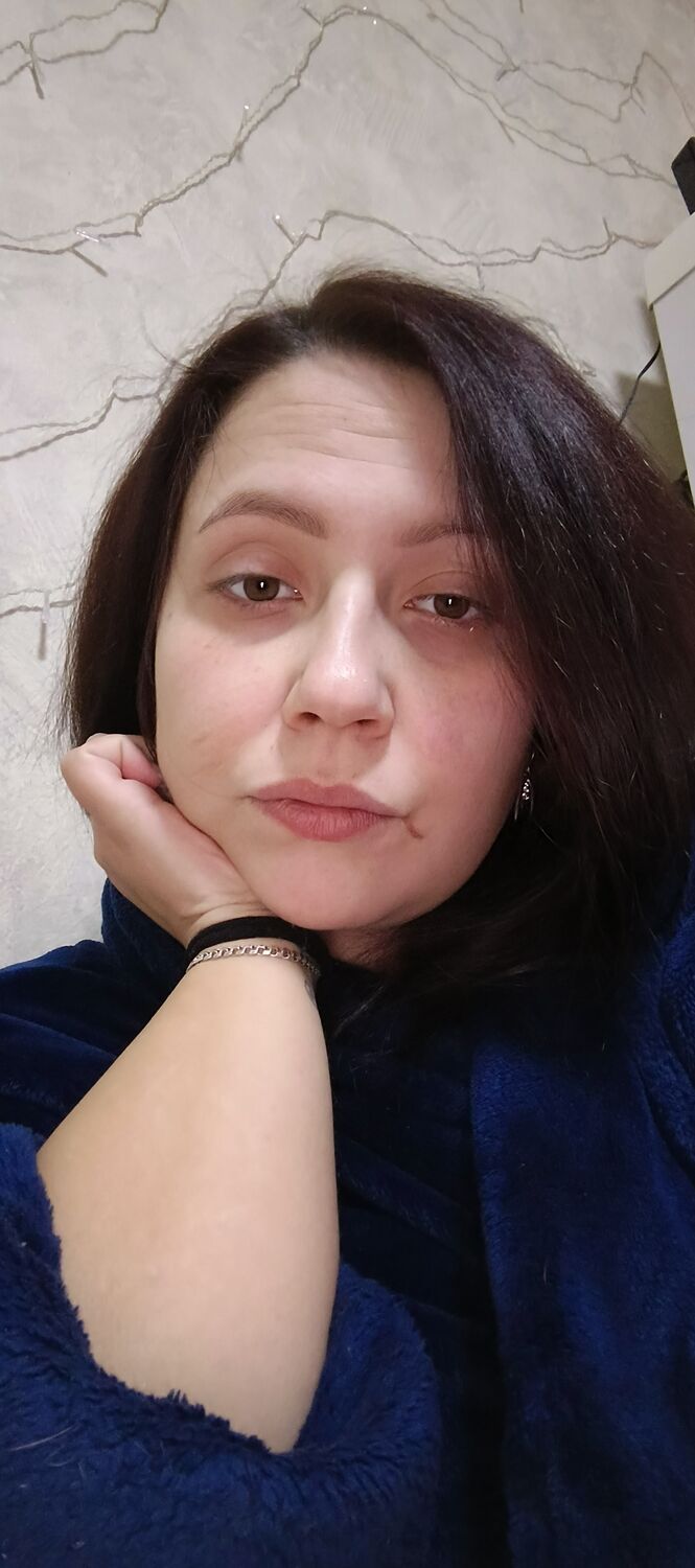  48724148  Olga, 27 ,    