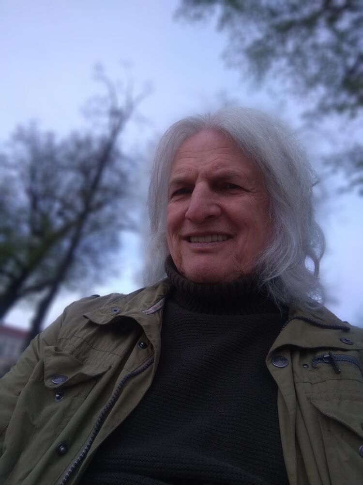  54220568  Kapitan, 61 ,    