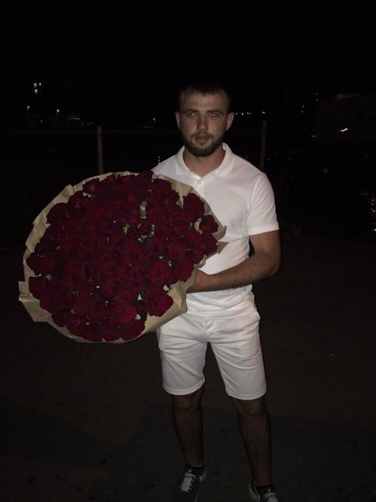  18428688  Arteom, 28 ,    