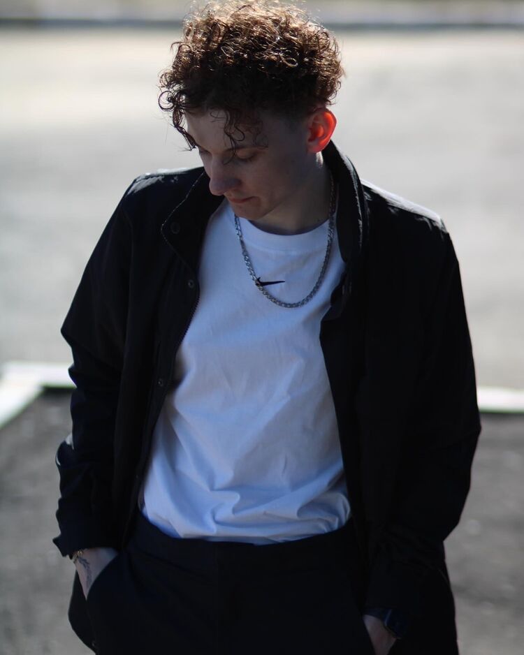  27414428  , 26 ,    -