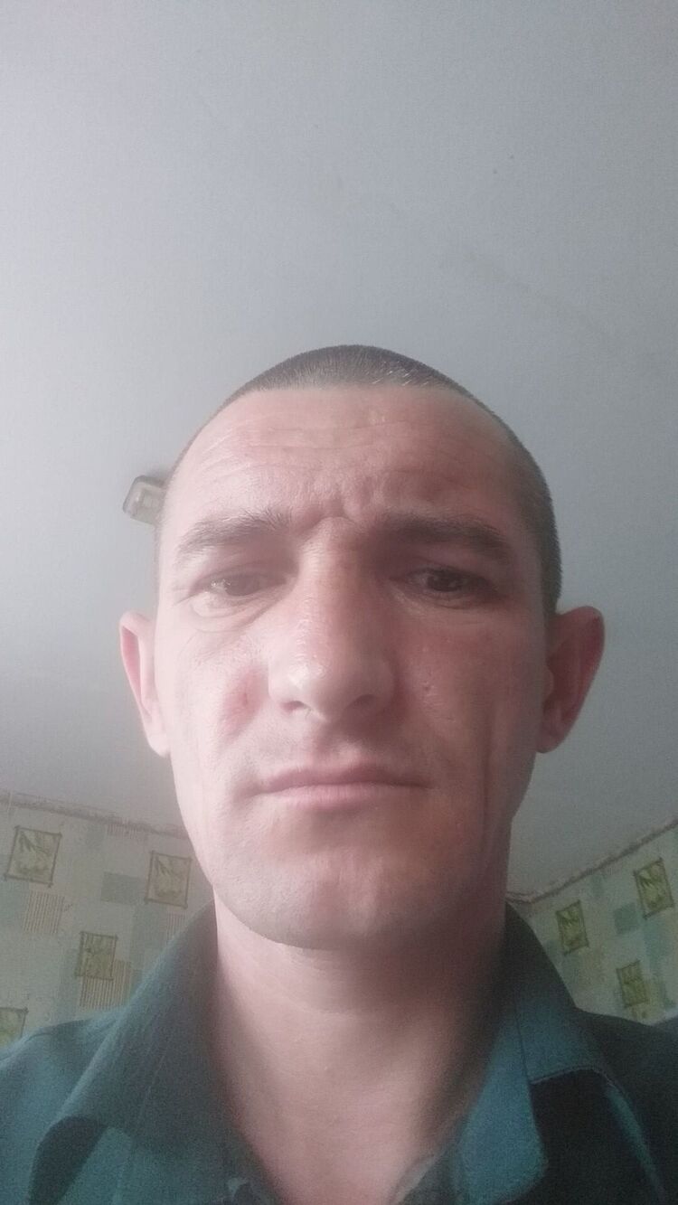  45164718  , 37 ,    