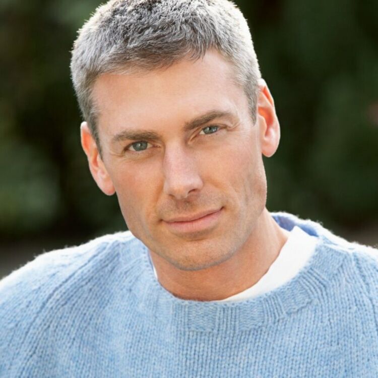  23043078  Alex, 47 ,    