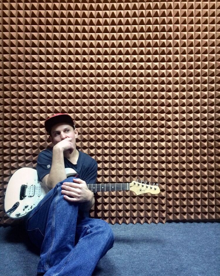  53170038  , 36 ,    -